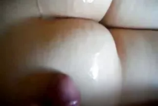 Cô gái Kazakh nghịch ngợm nổi tiếng sex hd moi nhat dang rộng chân tại một buổi casting khiêu dâm.