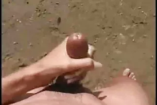 Một tên khốn đã gây ung thư cho một cô gái phim sex mới nhất 2020 tóc nâu quyến rũ với bộ ngực đàn hồi