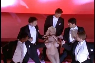Fucked một người phim sex nhật hd không che phụ nữ trưởng thành trong một cái lỗ rộng rãi.