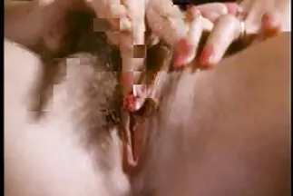 Một tay chơi đích thực sex nhật mới nhất 2019 nhét một con gà mẹ vào lồn cô ấy.