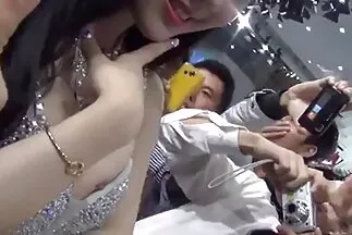 Người phụ nữ da đen ngực khủng đã trao thân cho một người hàng phim sex cập nhật mới xóm năng động.