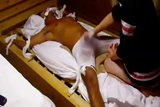 Một người đàn ông phù phiếm đụ thư ký của bố một cách khó khăn. phim sex online nhật bản