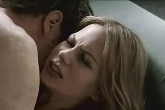 Chịch em thợ máy tóc vàng busty trong gara say phim sex nhật bản tổng hợp đắm