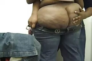 Khách hàng đã phim lesbian nhật bản trao mình cho nhà trị liệu xoa bóp và đóng yên cho con cặc của anh ta.