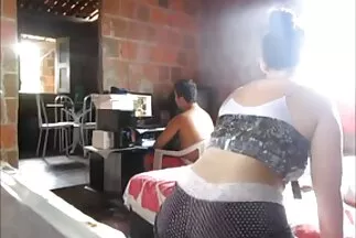 Anh chàng cơ bắp giải trí với vòi nước lớn. diễn viên đóng phim sex nhật bản