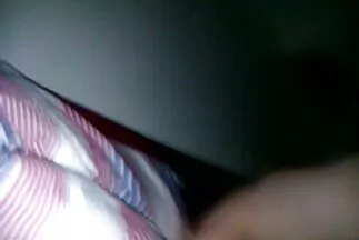 Cô gái xinh xắn cởi quần áo và kích thích anh chàng sex nhật diễn viên đẹp bằng cặp mông của mình